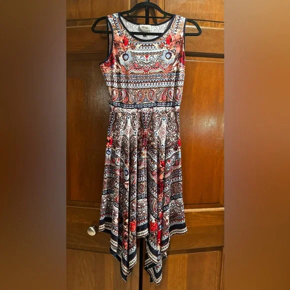 beige by eci dresses Ivy Floral Detail Empire Waist Dress--Beige Small / Beige